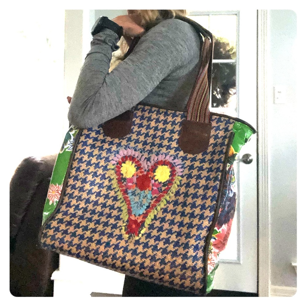 Consuela shoulder Tote